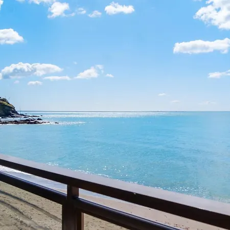 Malibu Dreams 2 Bedroom Apartment