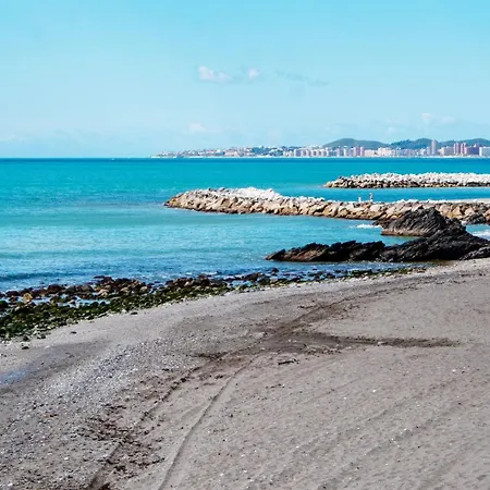 Malibu Dreams 2 Bedroom Apartment *